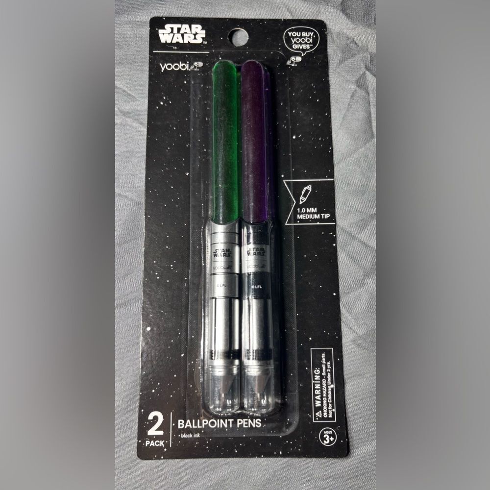 NEW Star Wars Writing Set 2pk Green & Purple Lightsaber Pens NWT